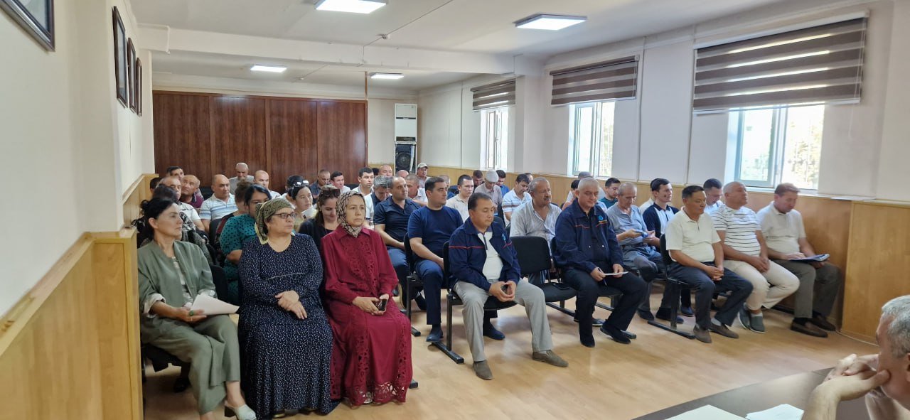 Жорий йилнинг 25 июль куни жамият марказий биносида жамиятда меҳнат фаолиятини олиб бораётган ишчи-ходимлар иштирокида “Алоқа каналлари орқали келиб тушган хабарларни қабул қилиш ва қайта ишлаш Регламентининг талаблари бўйича