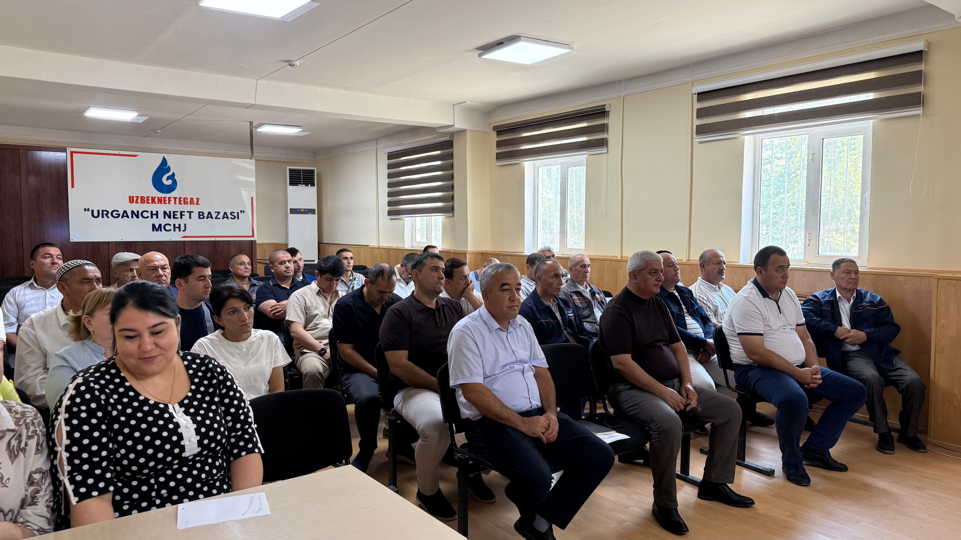 “Urganch neft bazasi MChJ” da xodimlarning huquqiy savodxonligini oshirish maqsadida navbatdagi o‘quv seminari tashkil qilindi